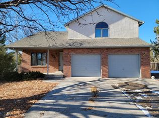 223 S Golfwood Dr E, Pueblo West, CO 81007