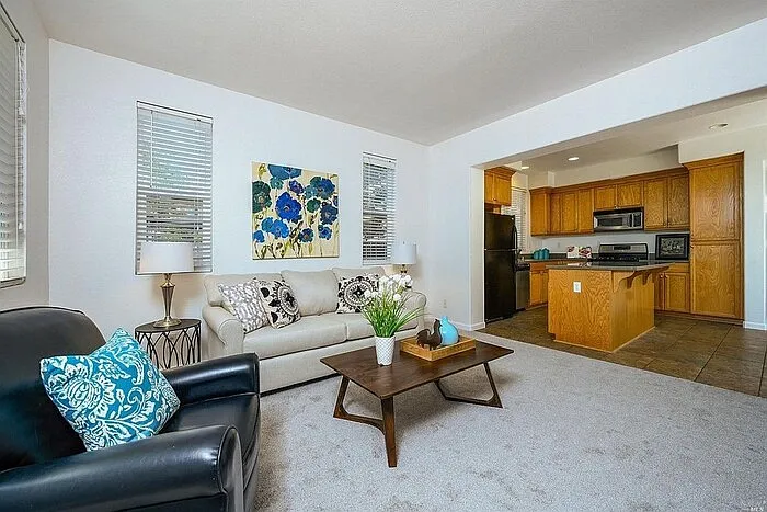 2040 Autumn Walk Dr — Photo 4