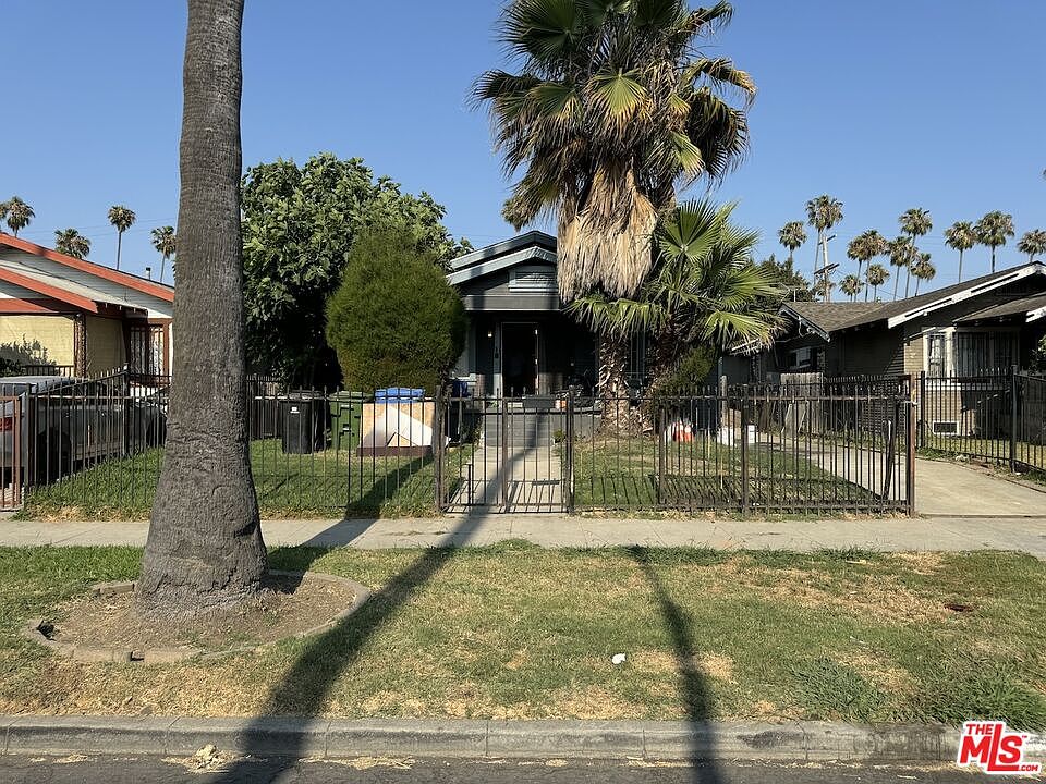 1st image of 5526 S Wilton Pl