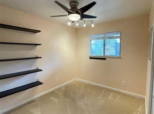 42630 Plymouth Hollow Dr, Plymouth, MI 48170
