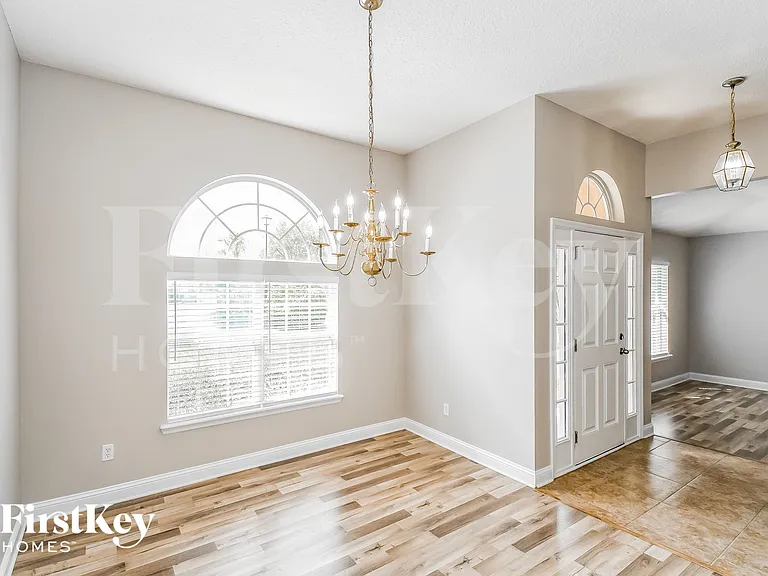 408 Spring Ridge Ct — Photo 5