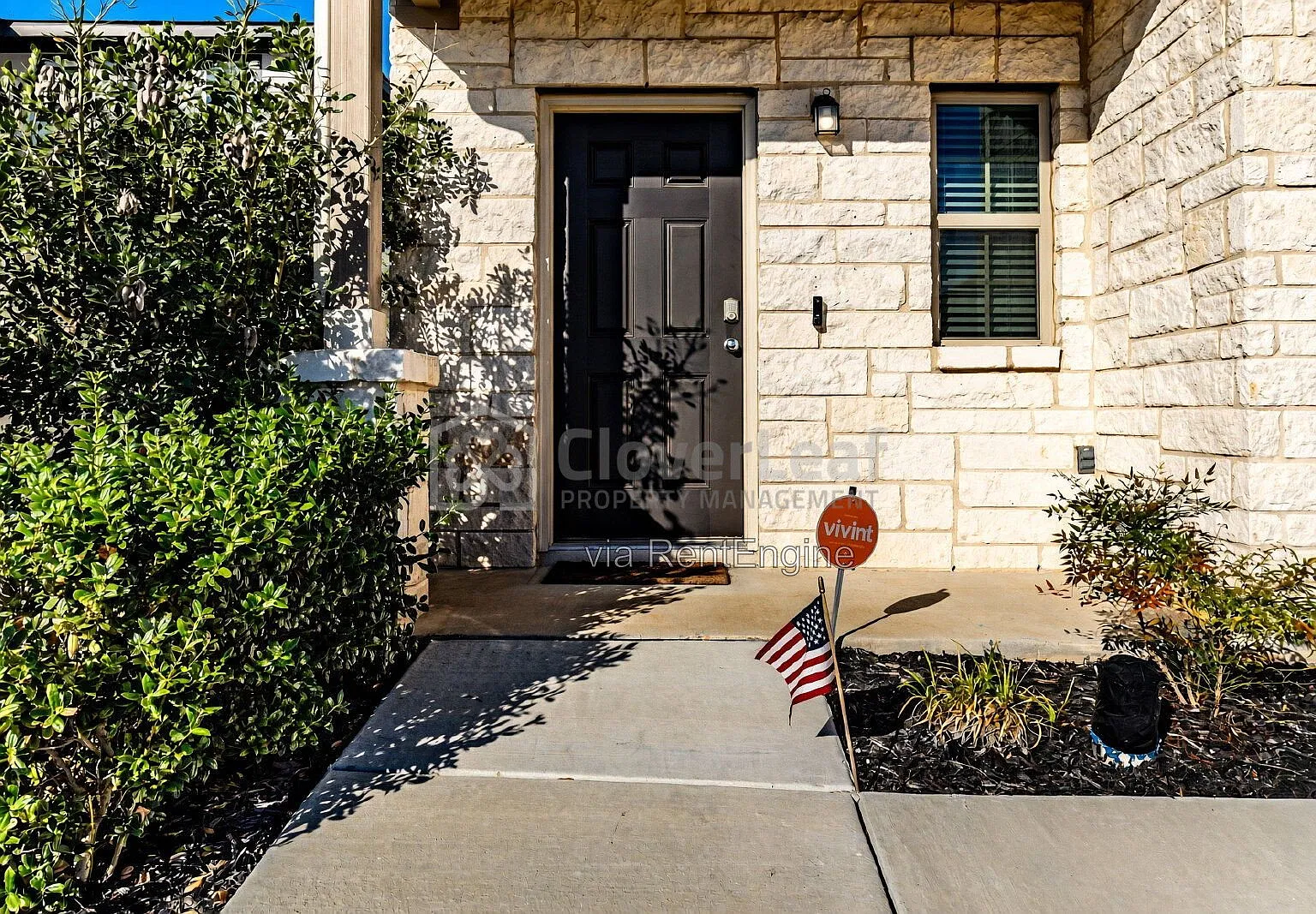 4 bed, 3.5 bath, 2603 sqft, $2,197 — Photo 3
