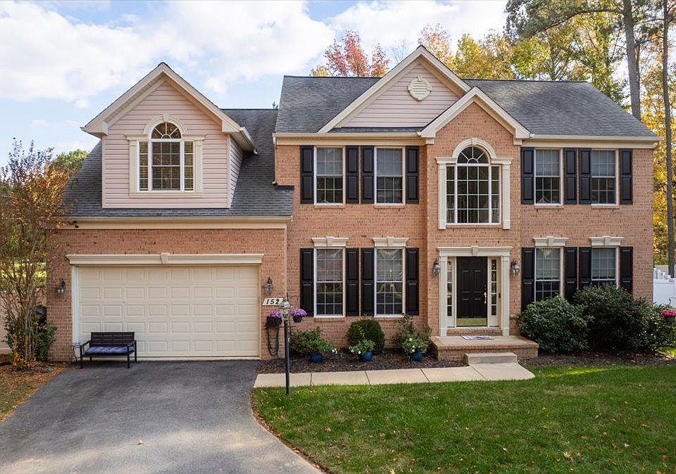 1st image of 152 Tall Pines Ln