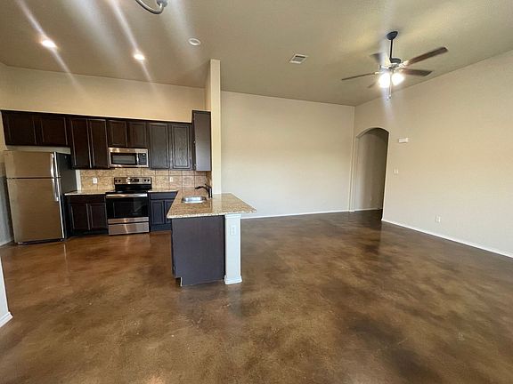 3rd image of 117 Stacy Ln
