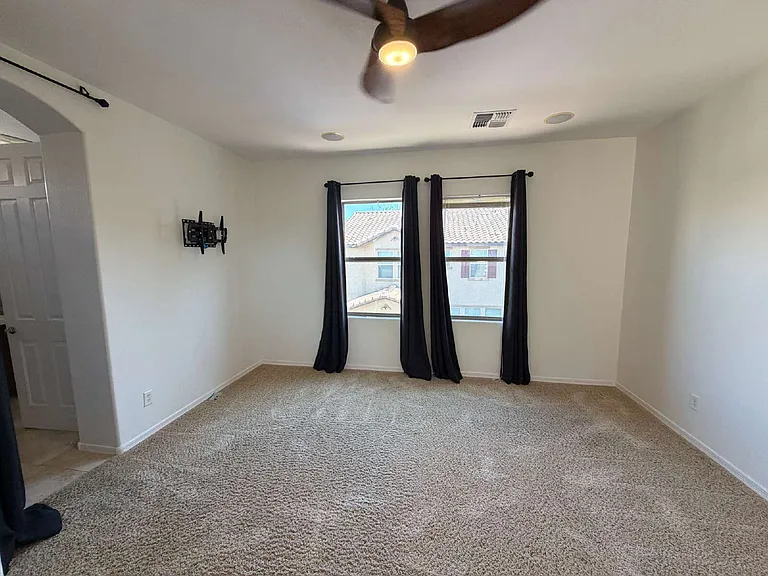 5621 E Adrian Ave — Photo 30