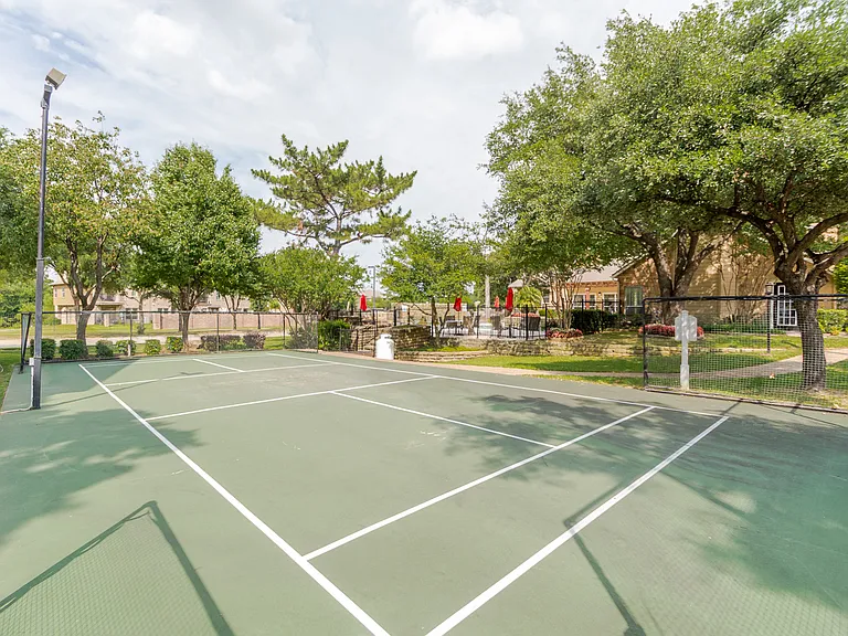 Woodchase Apartments — Photo 22