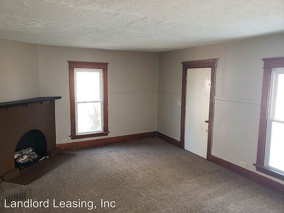 3rd image of 1112 Oberlin Ave