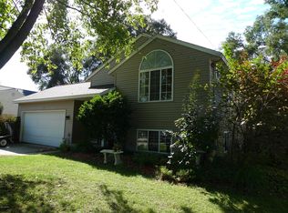 165 N 7th St NE, Cedar Springs, MI 49319