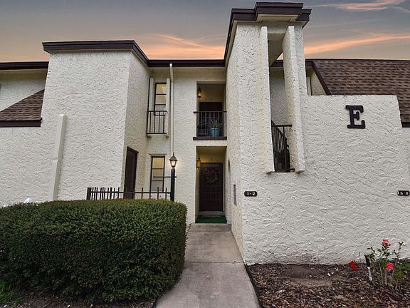 2nd image of 600 Domenico Cir Unit E1