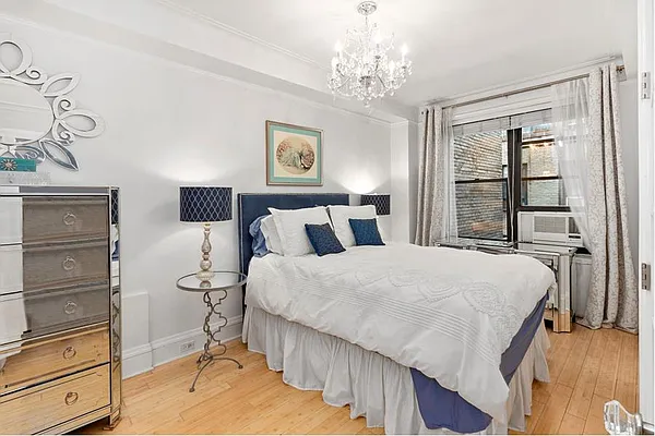 Rented by Douglas Elliman | media 4