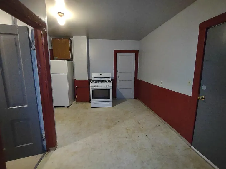 645 Charles Ave #1 — Photo 7