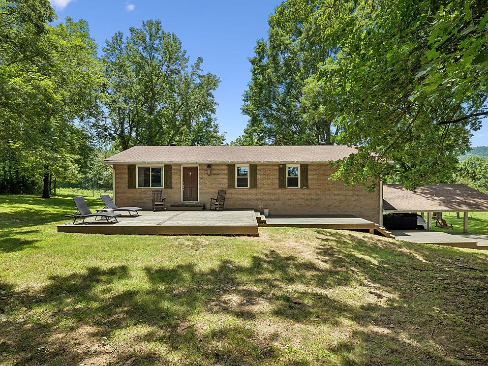1st image of 2667 Sanford Rd