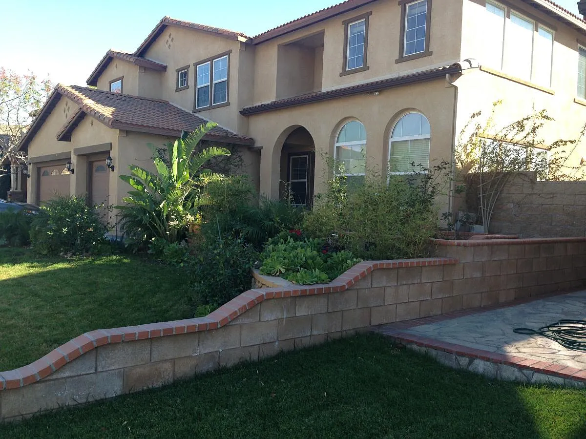 5 bed, 3.5 bath, 4000 sqft, $4,800 — Photo 2