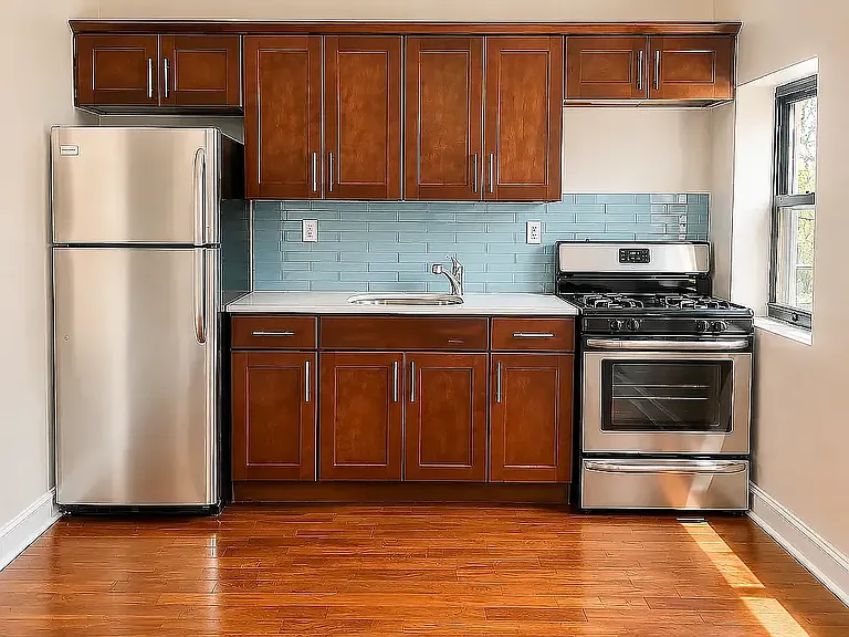 270 Throop Ave #5 — Photo 2