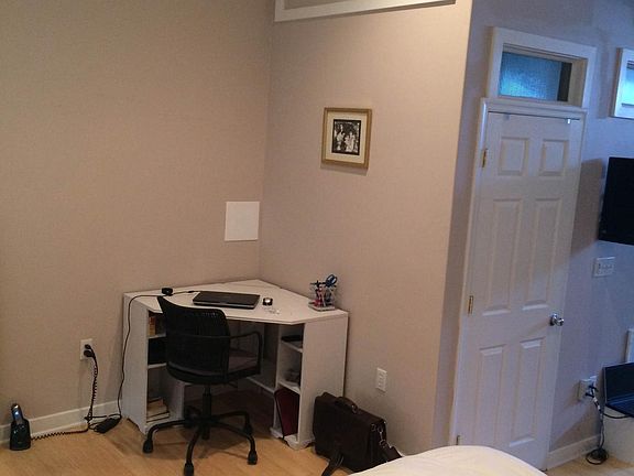 5th image of 1516 Catharine St APT 4