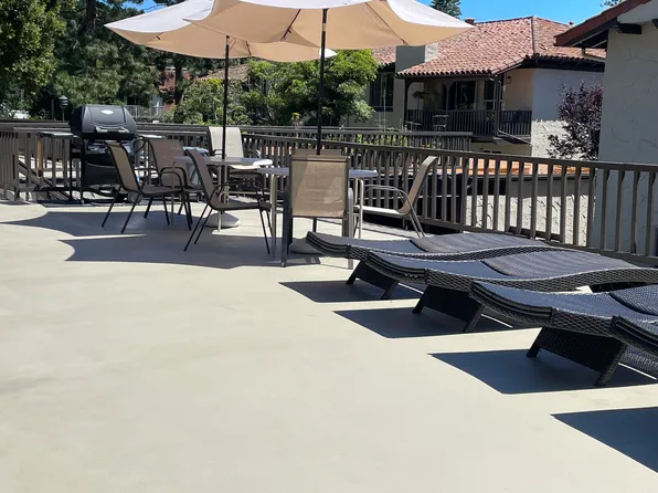 Los Robles Apartments - Senior 55+, 1 El Vedado Ln #24cca4b1a, Santa Barbara, CA 93105