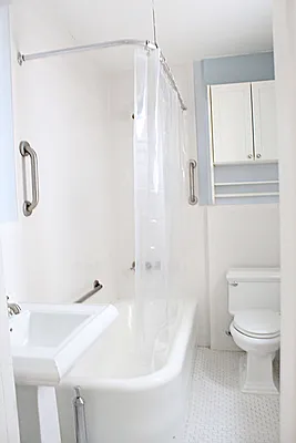 Rented by Compass | media 13