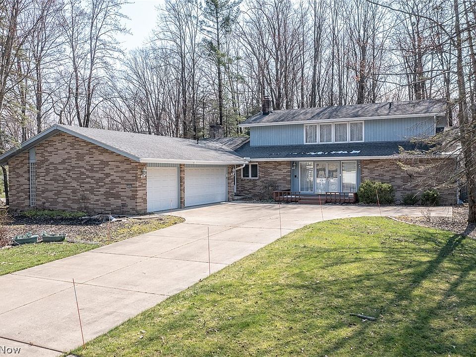1st image of 20009 Hawthorne Ln