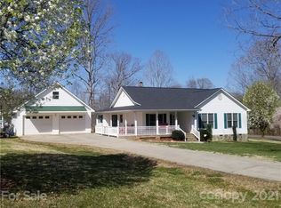 2081 Hermit Trl, Newton, NC 28658