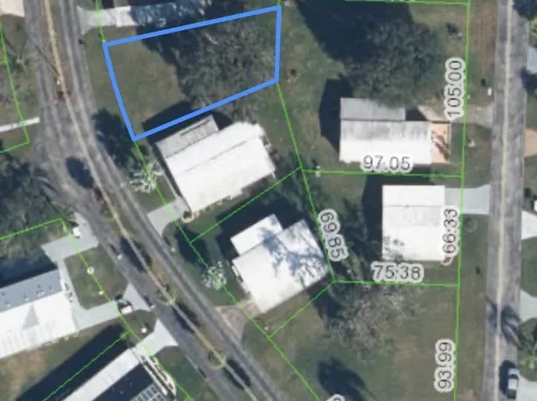 13 Venetian Pkwy, Lake Placid, FL 33852