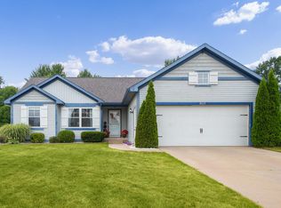 8609 Shore Way Dr SW, Byron Center, MI 49315