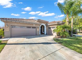 1043 Indiangrass Dr, Hemet, CA 92545
