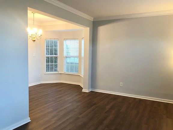 3rd image of 1648 New Haven Pl