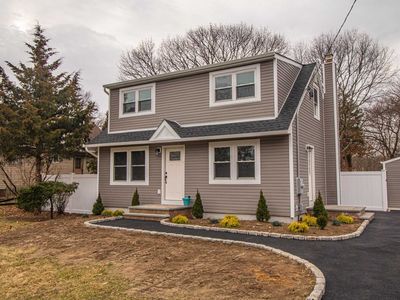 1126 Namdac Ave, Bay Shore, NY, 11706
