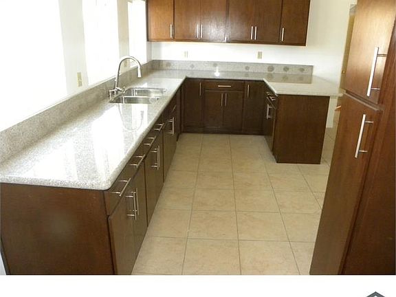4th image of 1417 Hi Point St #1417