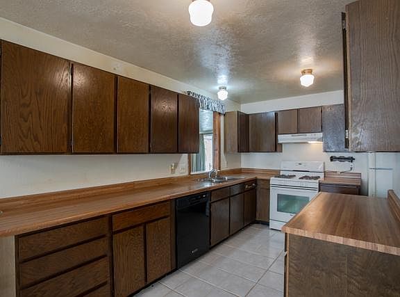 5th image of 2970 S Carla St