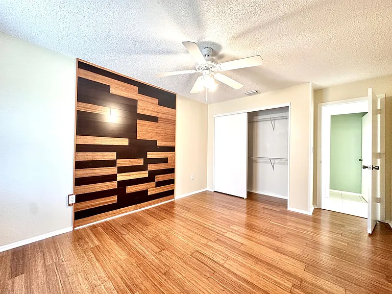 1001 W Marion Ave #9 — Photo 23