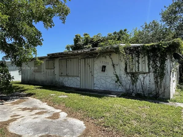 10470 SW 149th St, Miami, FL 33176