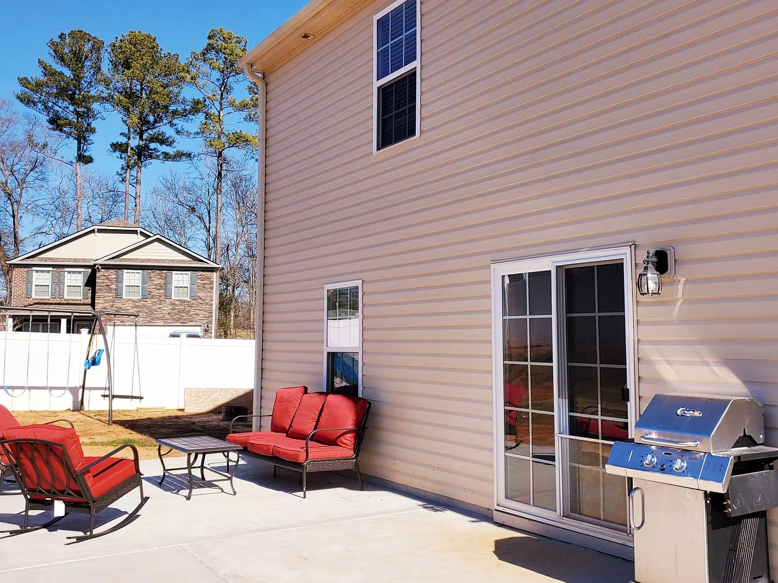 3 bed, 2.5 bath, 1934 sqft, $1,950 — Photo 3