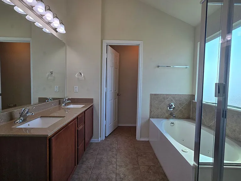 9702 Adeel Dr — Photo 23