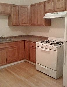 2nd image of 5541 S Wood St Unit 2