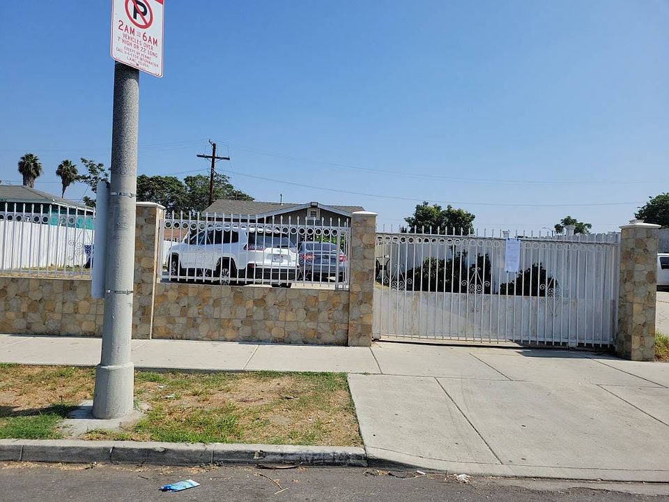 1st image of 10414 Graham Ave