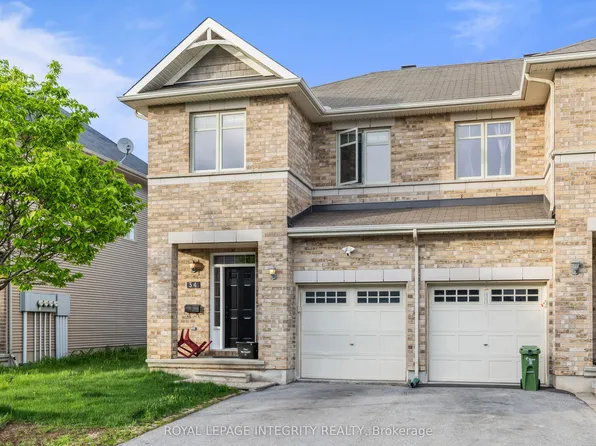 34 Torbec Ave, Ottawa, ON K2T 0B6