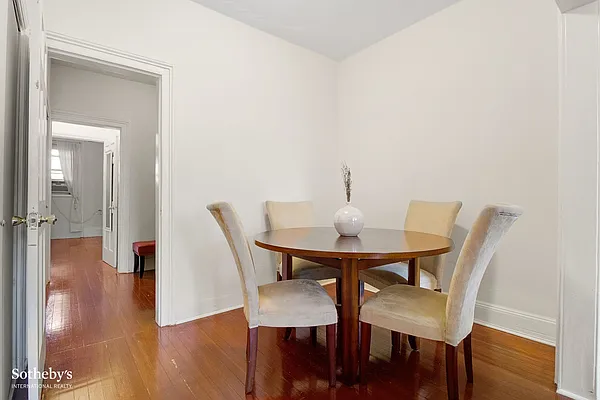 Rented by Sotheby's International Realty | media 29