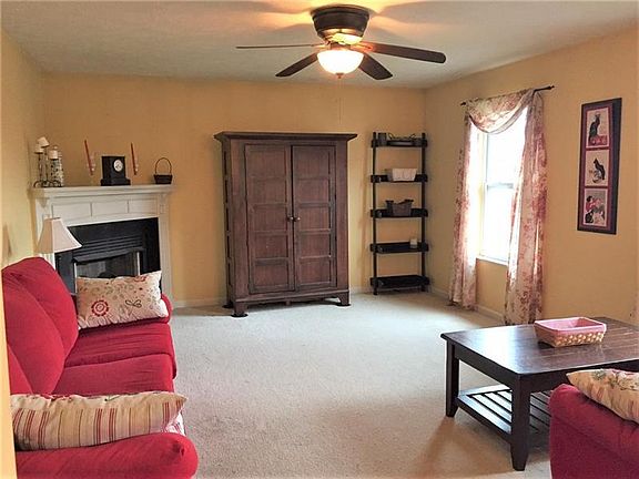 5th image of 8006 Maureen Dr