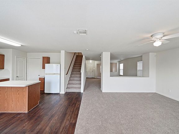 2nd image of 3610 Avalon Castle Dr