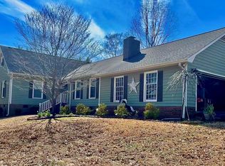 106 Englewood Dr, Inman, SC 29349