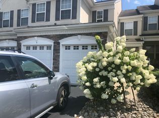9 Wharton Dr, Glen Mills, PA 19342