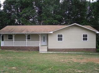 731 Crestridge Dr, Rossville, GA 30741