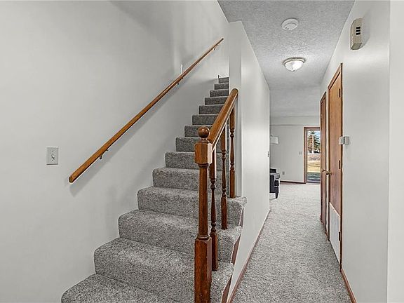 2nd image of 1103 Jeff Cir