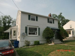 214 E Mountain Rd, Waterbury, CT 06706