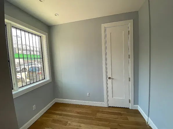 221 Clarkson Avenue image 8 of 12