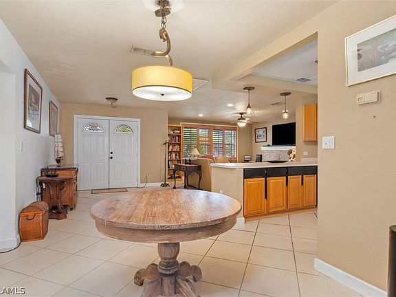 4th image of 10520 McGregor Blvd