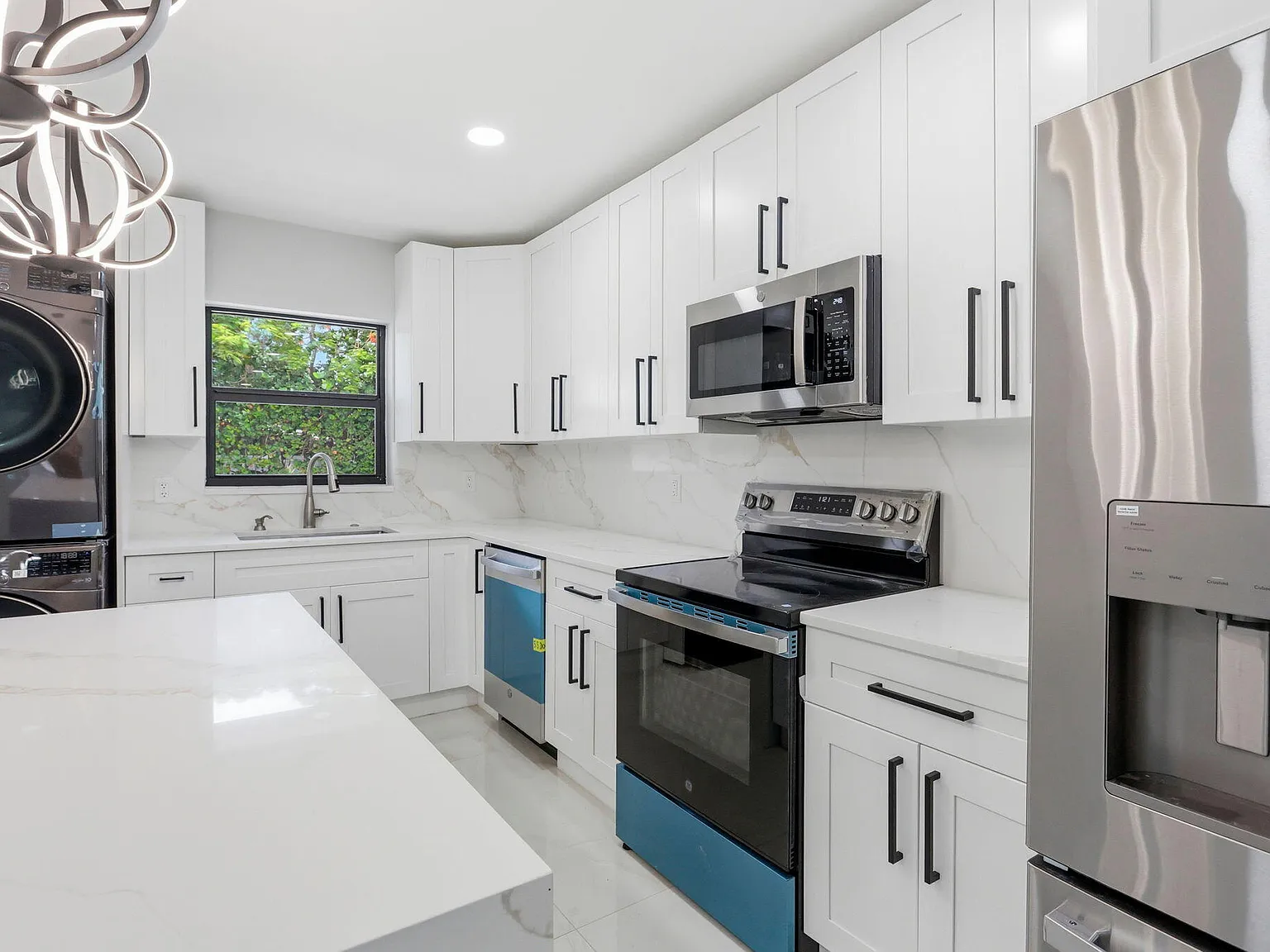2 bed, 2.0 bath, 1150 sqft, $3,500 — Photo 1