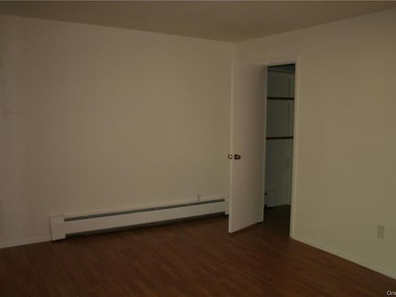 2nd image of 201 Doxbury Ln