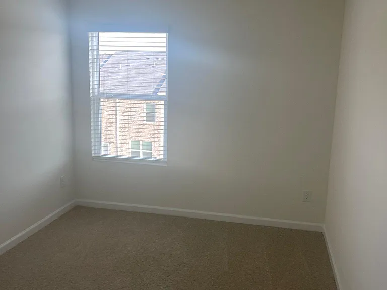 Broder Farms Dr — Photo 14